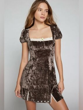 NWT Kimchi Blue Velvet Square-Neck Mini Dress in Chocolate Brown Medium